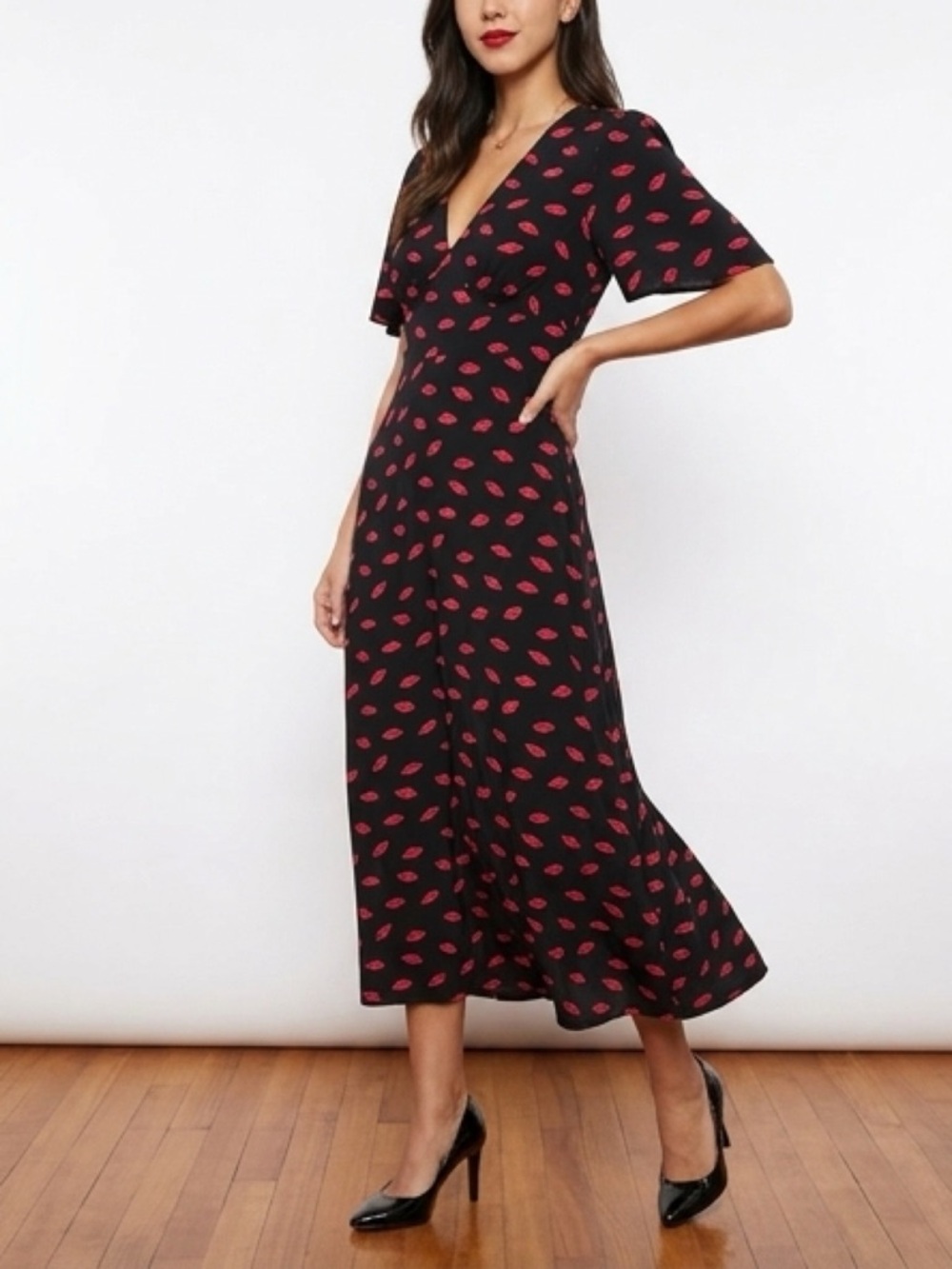 A New Day Black Lip Print Maxi Dress | Red Lips Novelty V-Neck Flowy Size 4/6
